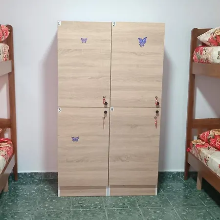 Topo Hostel Tiran