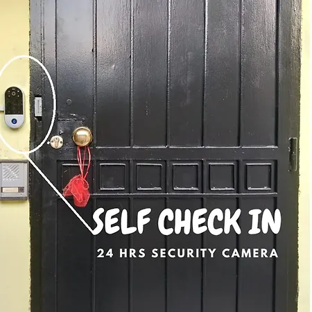 호스텔 Topo 티라나